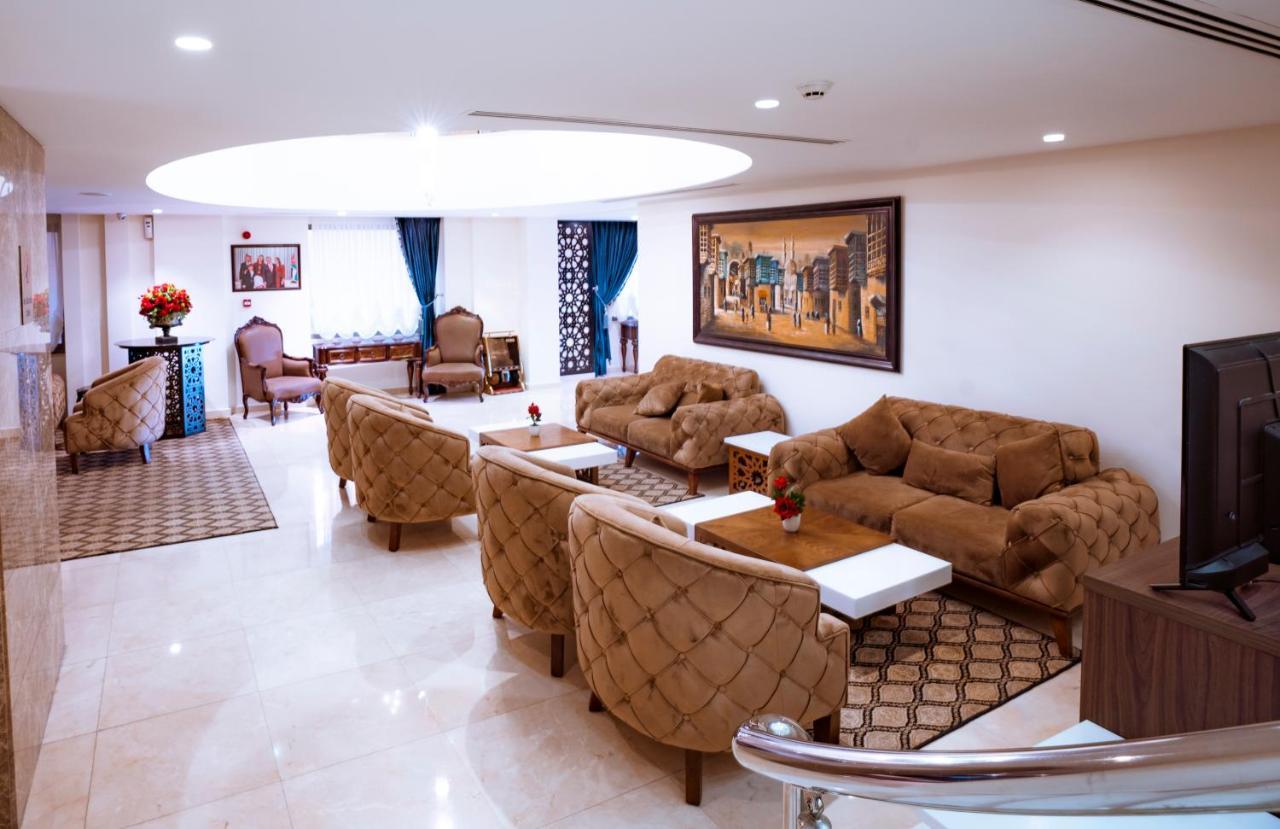 Rawa Hotel Suites Аман Екстериор снимка