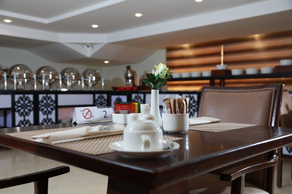 Rawa Hotel Suites Аман Екстериор снимка