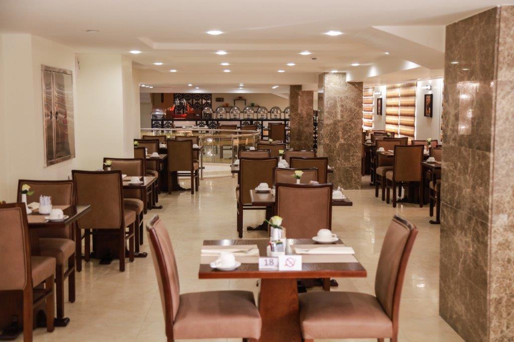 Rawa Hotel Suites Аман Екстериор снимка
