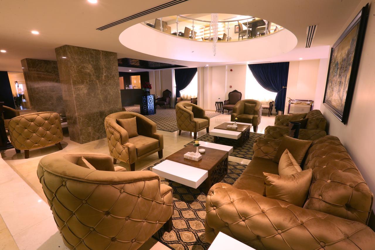 Rawa Hotel Suites Аман Екстериор снимка
